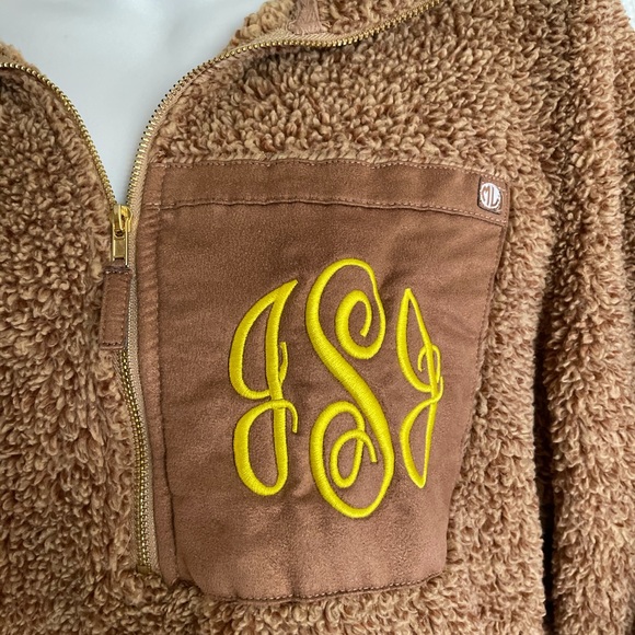 MarleyLilly monogrammed Sherpa pullover - Picture 4 of 10